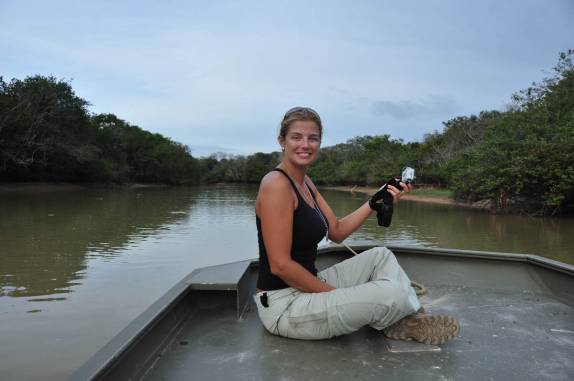 Passeando em rio no Hato El Cedral, na região dos llanos venezuelanos, perto da cidade de Mantecal